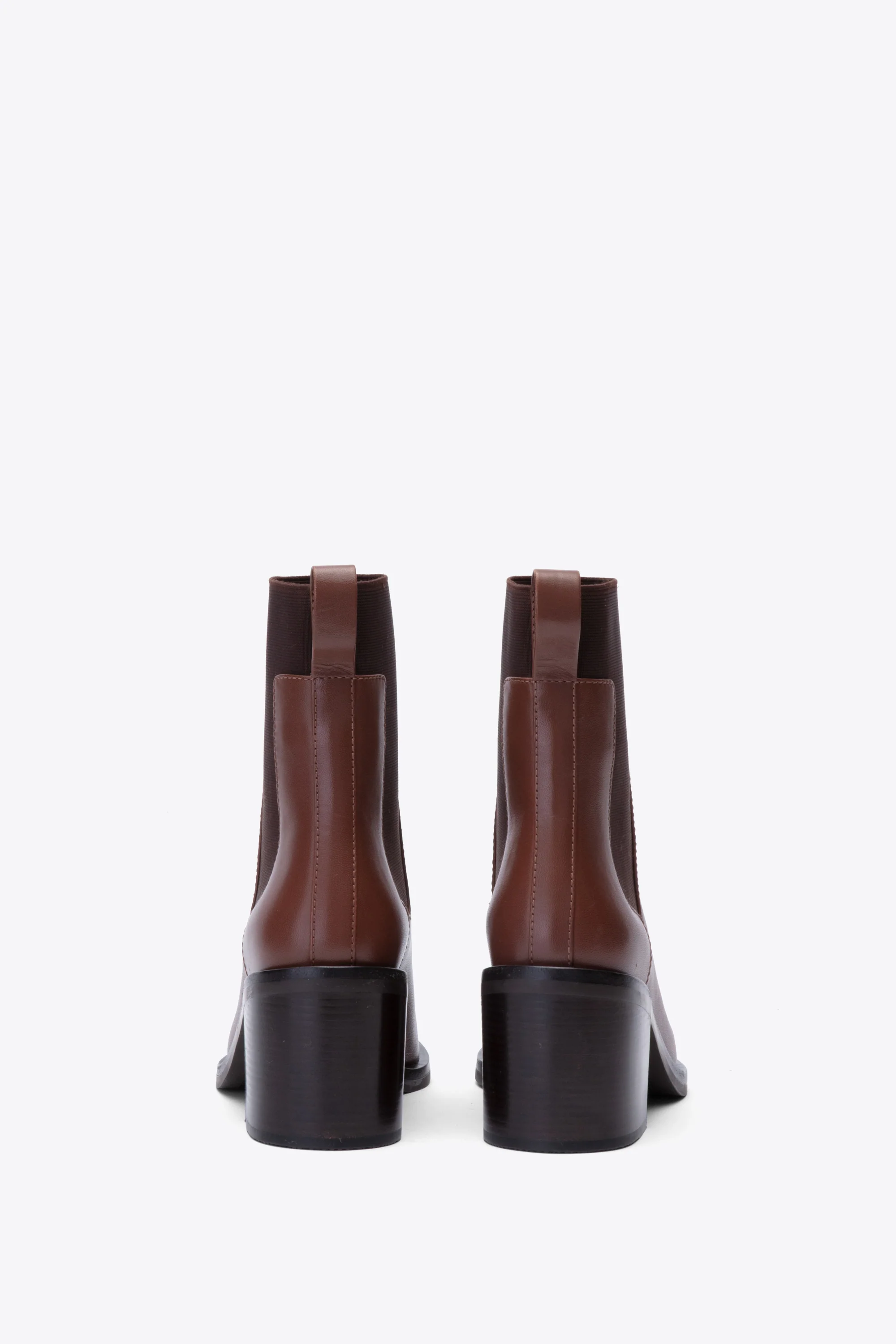 Alexa Chelsea Boots - Image 3
