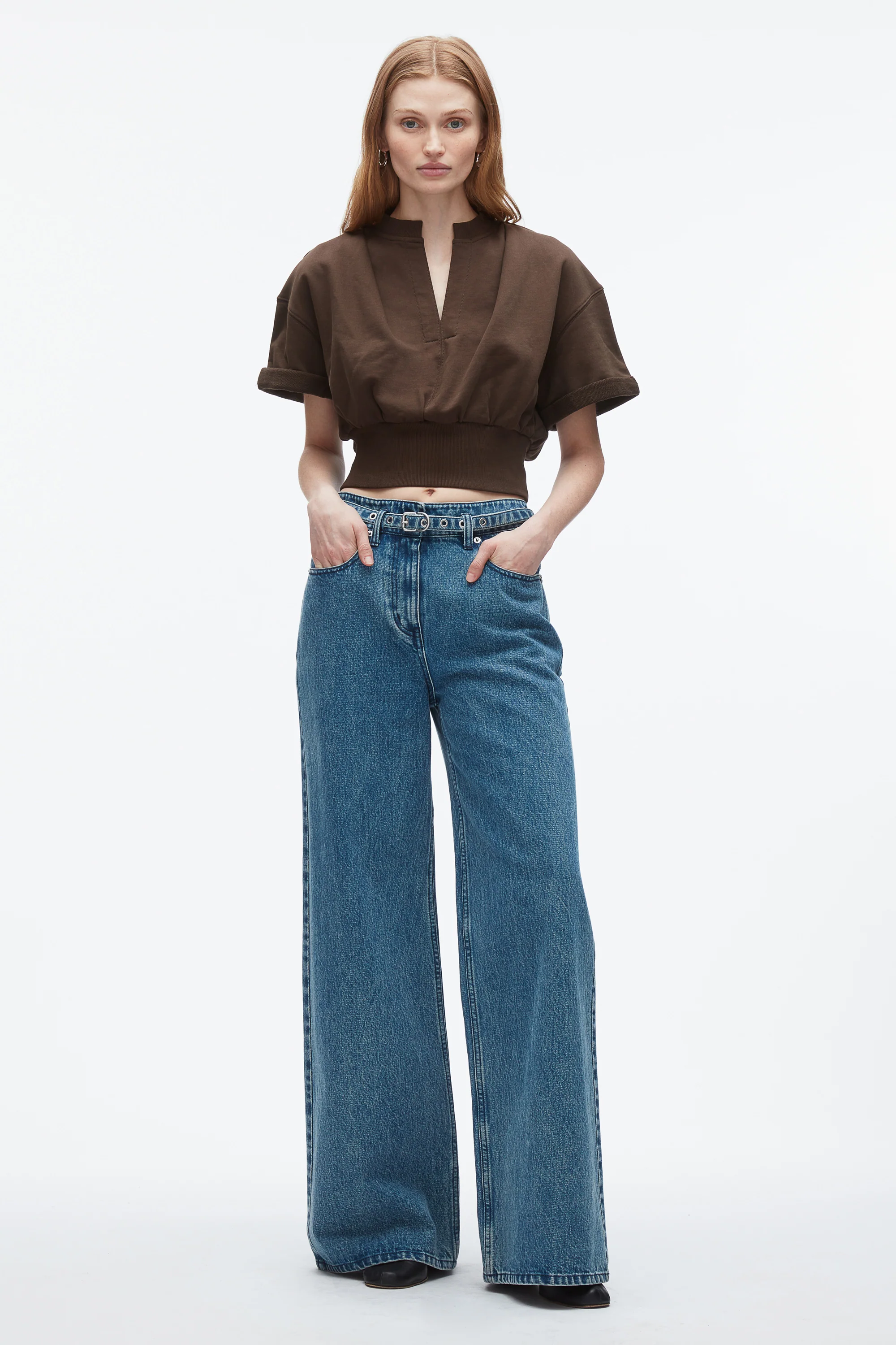 Cropped Sweatshirt - Image 11