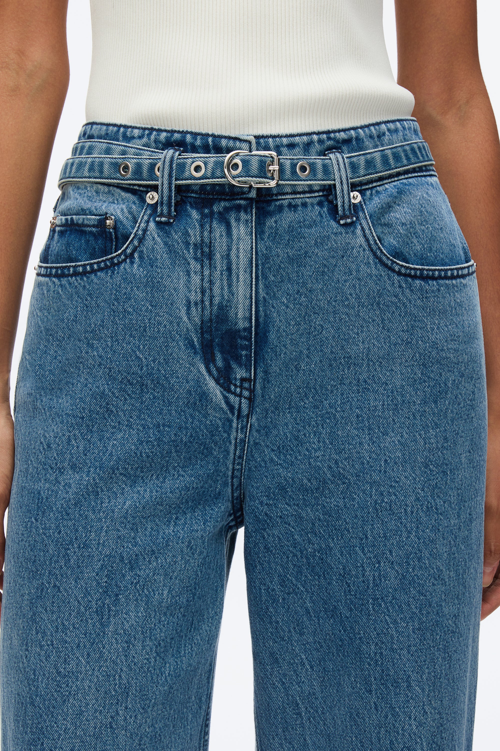 Denim Wide-Leg Belted Jeans - Image 5