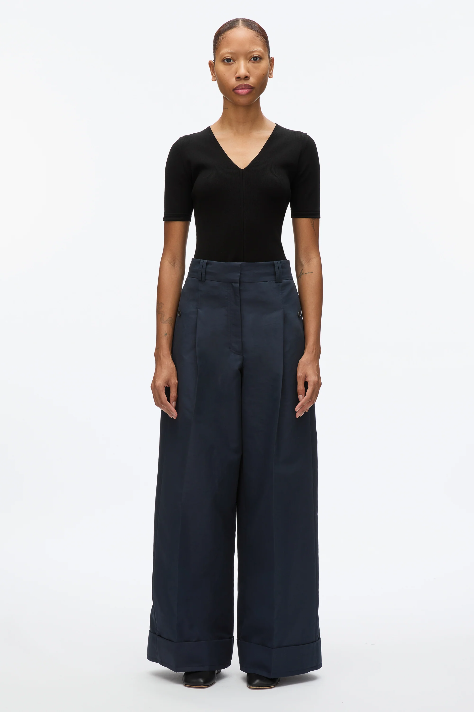 Pleated Wide Leg Trouser - Image 11