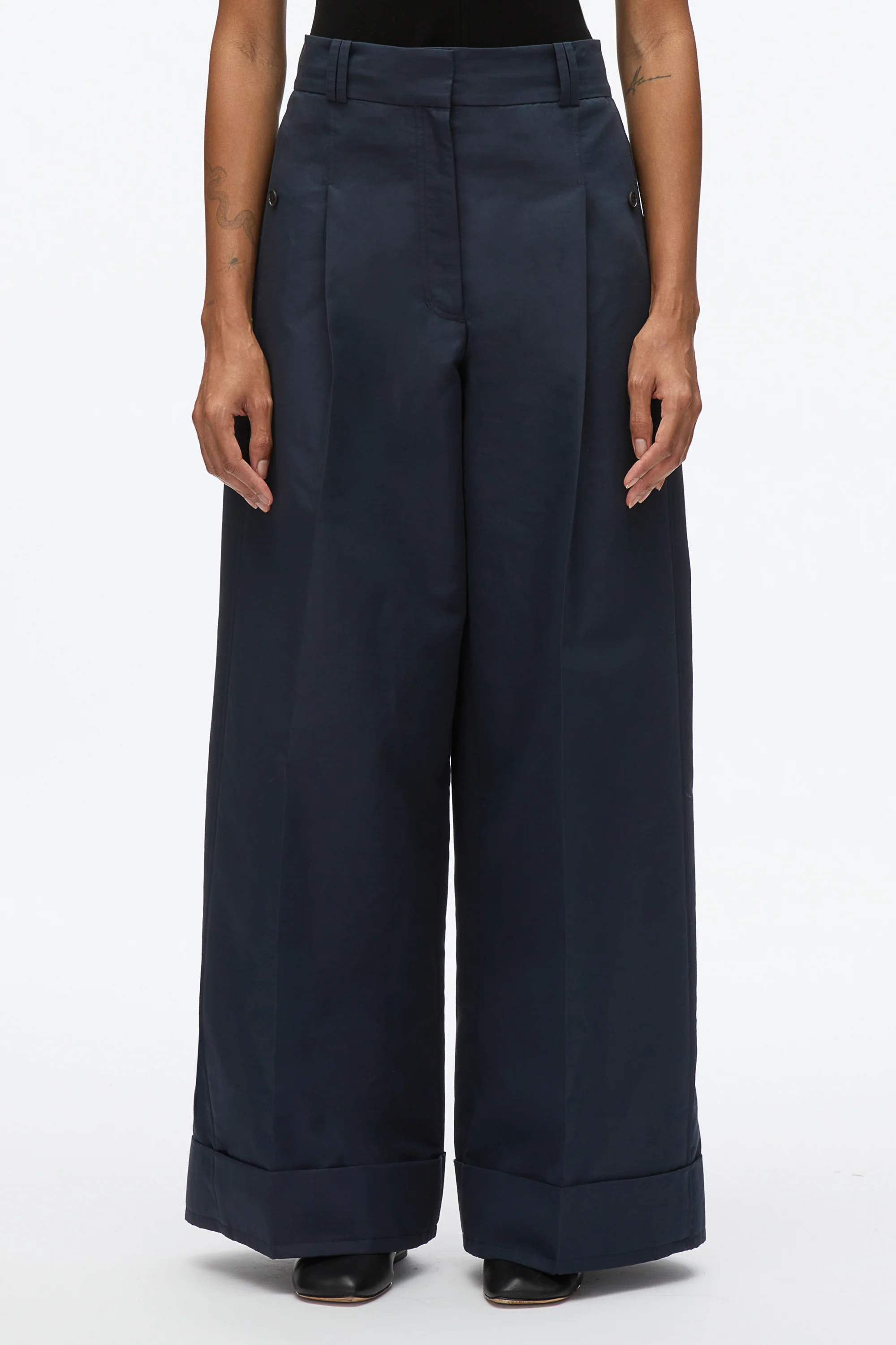 Pleated Wide Leg Trouser - Image 13