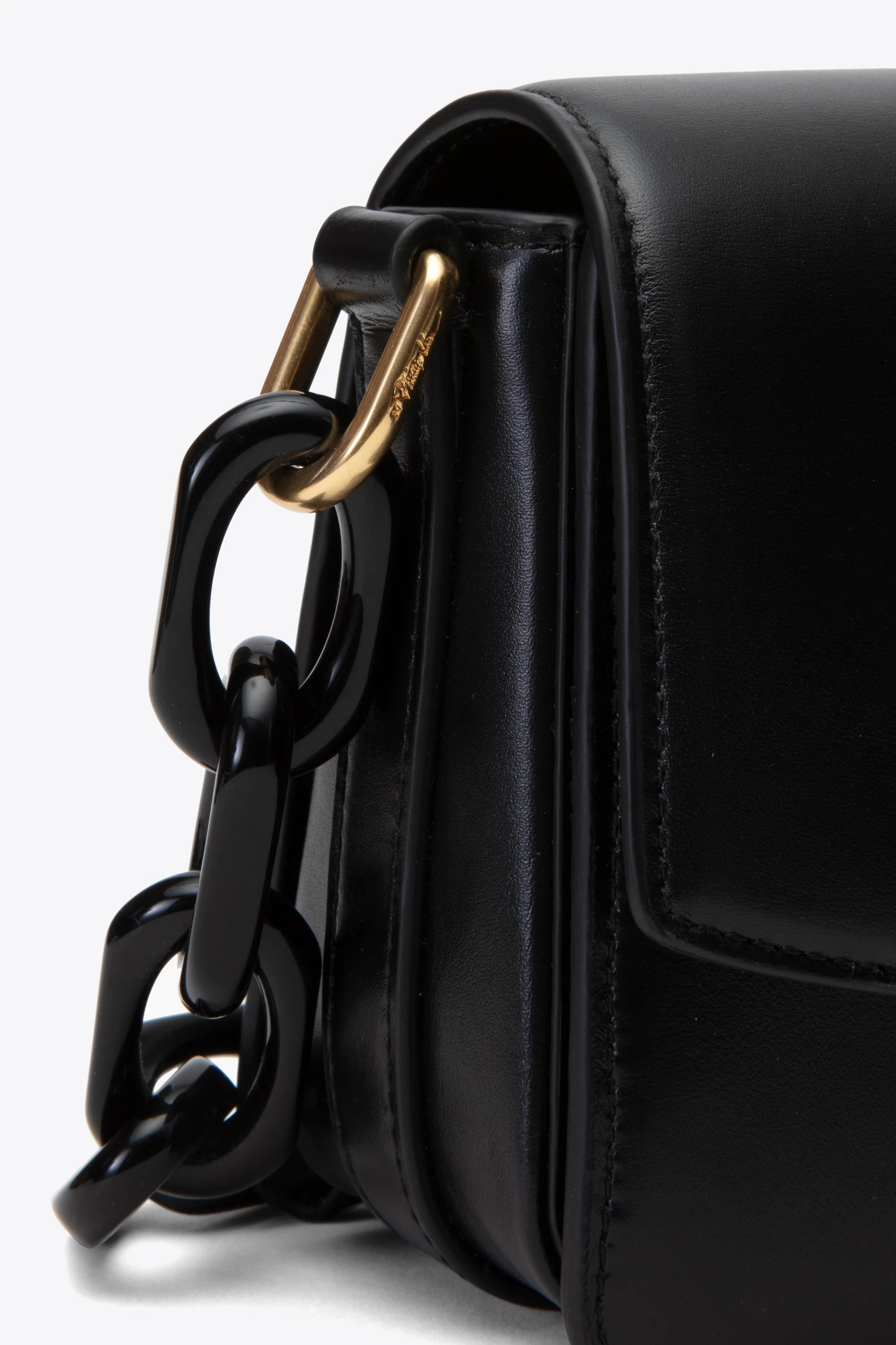 Camel ID Shoulder Bag with Resin Chain - Image 12