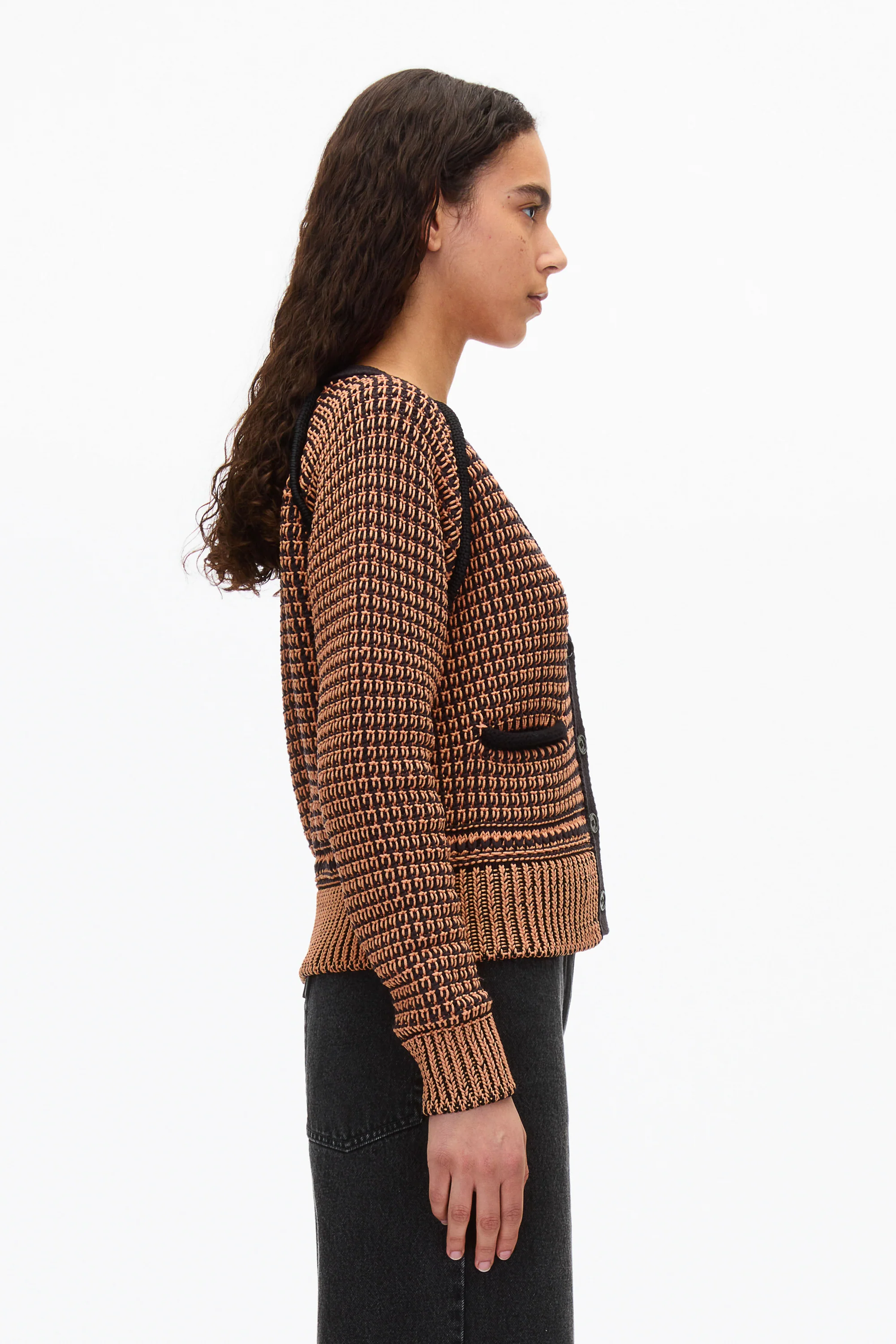 Bi-Color Cropped Cardigan - Image 3