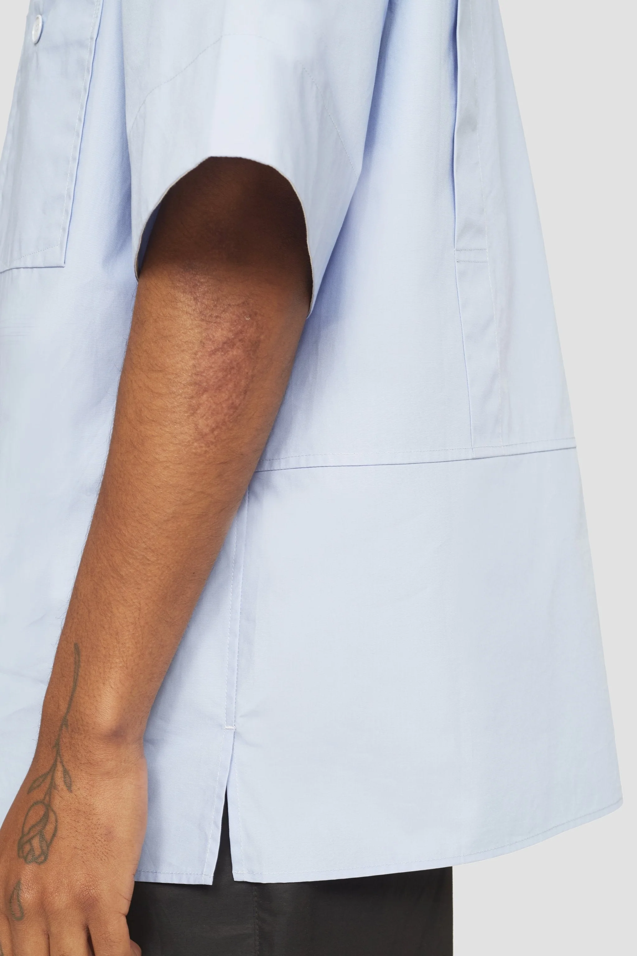 Short Sleeve Convertible Collar Shirt - Image 5