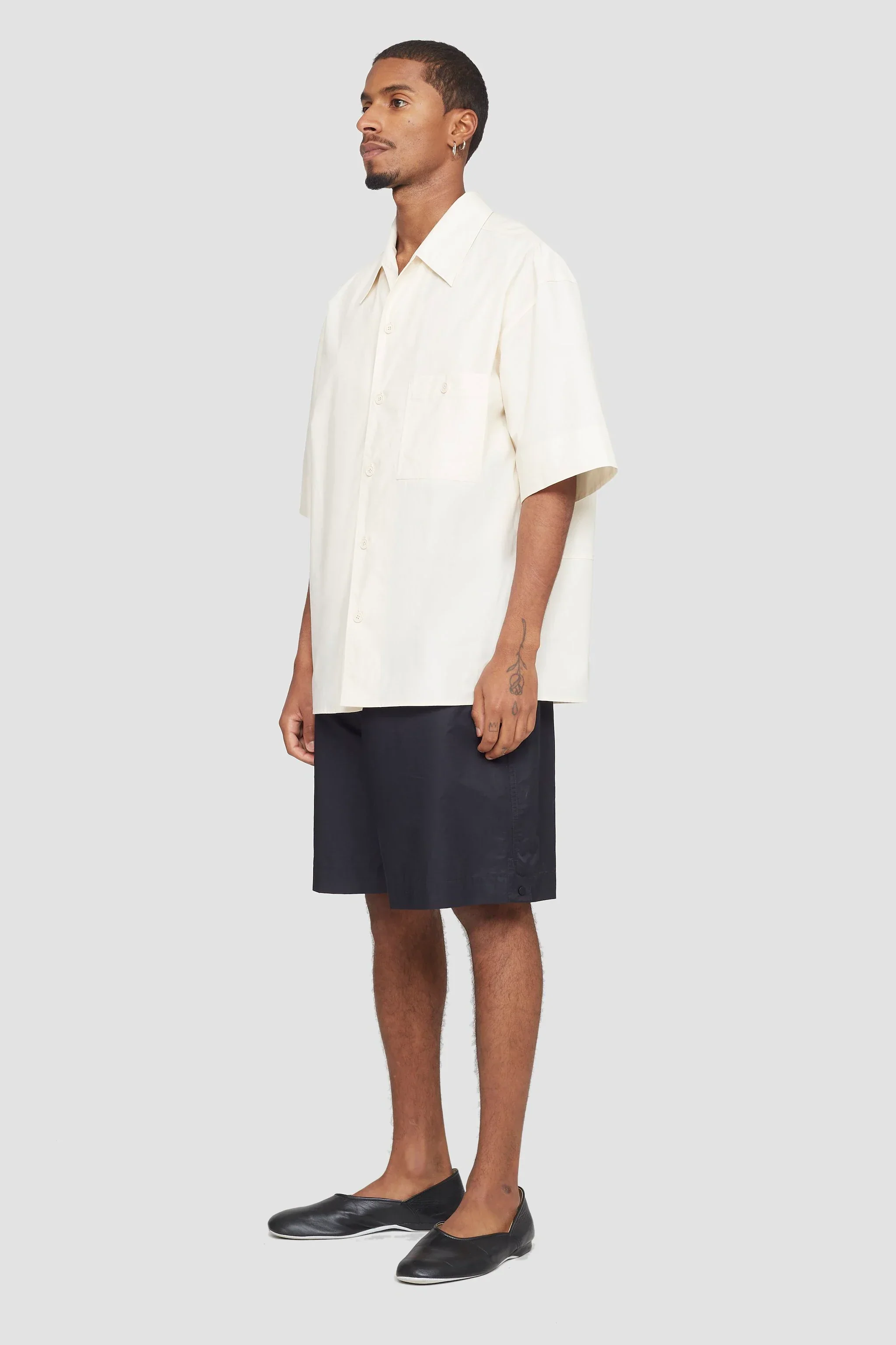 Short Sleeve Convertible Collar Shirt - Image 8